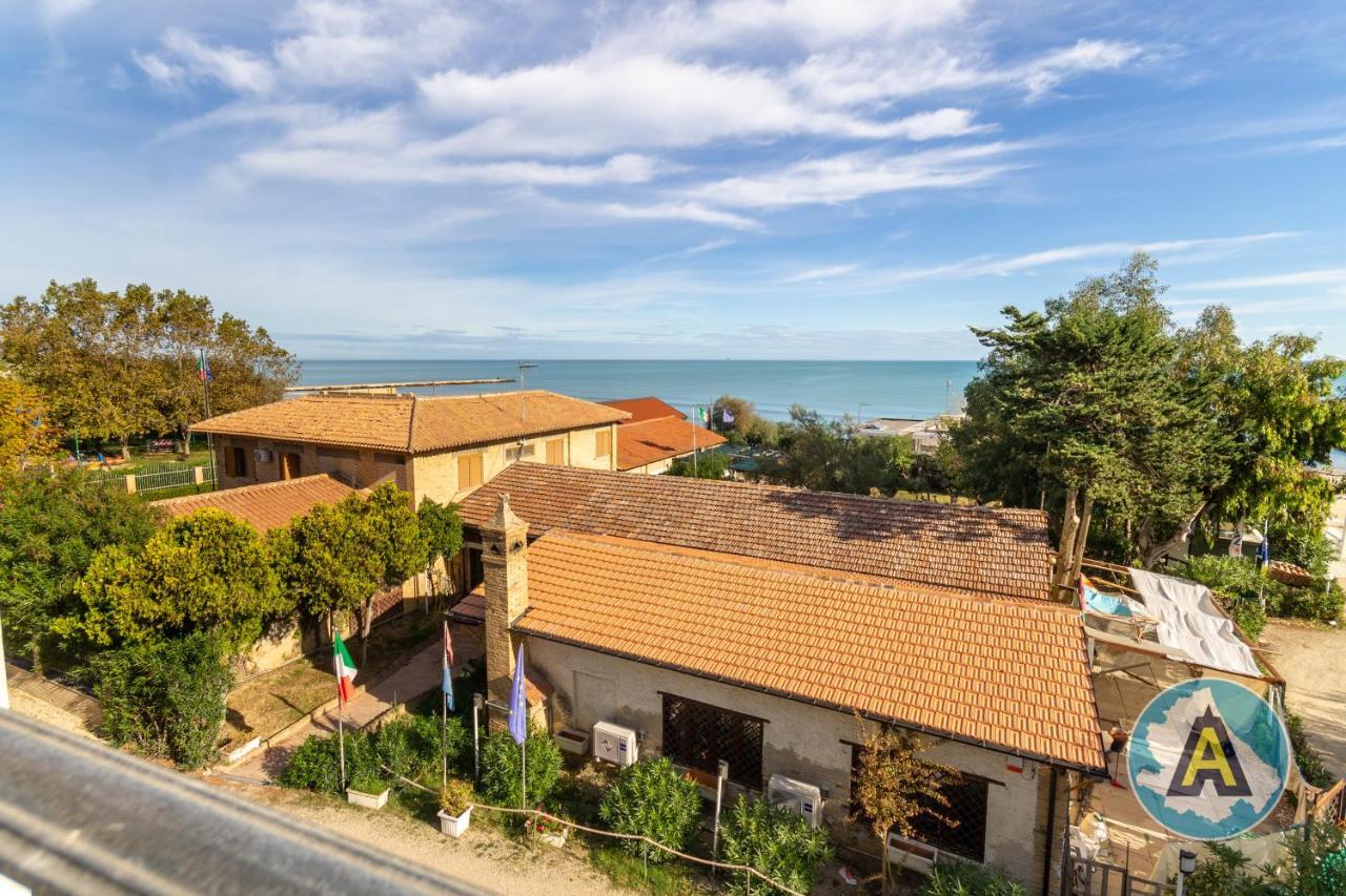 Isola Felice Silvi Paese Exterior foto